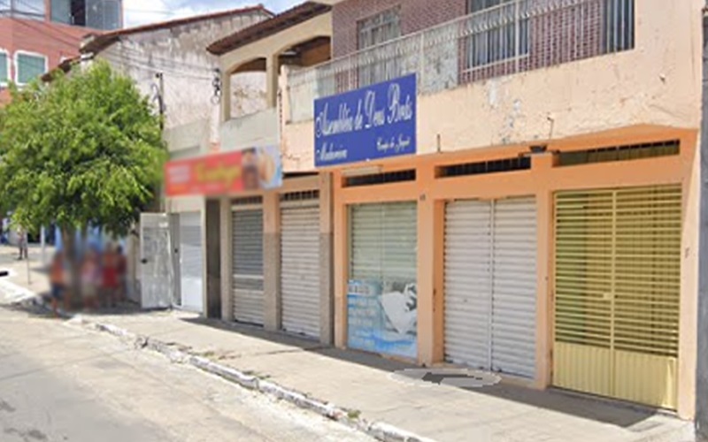 Copa e cozinha integradas com boa ventilação